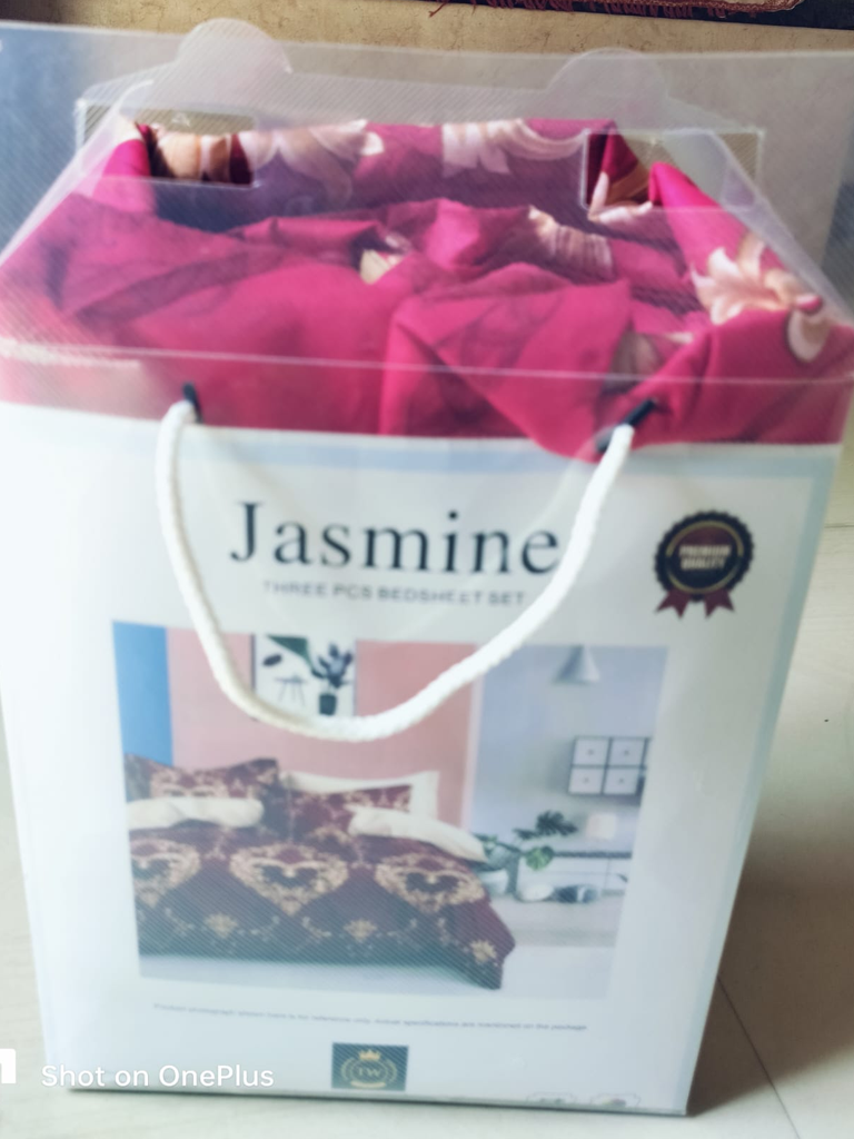 Double Bed with Two Pillow Covers Glaze Cotton